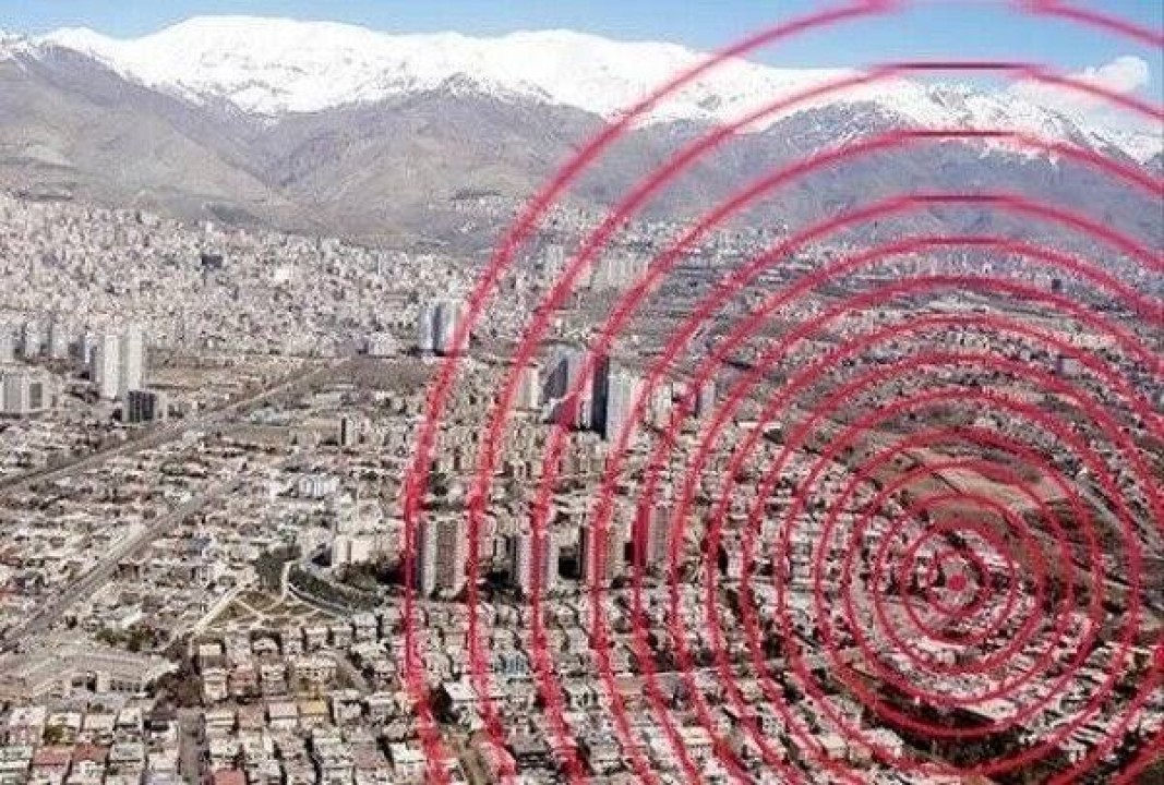 گمانه‌زنی‌ها درباره زلزله یا انفجار تهران | ماجرا چیست؟